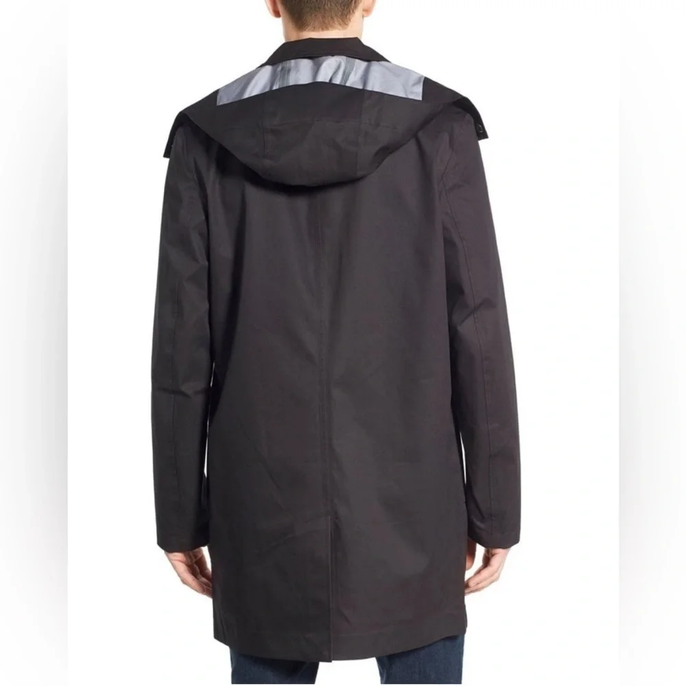 NWT Victorinox Men's Lenzburg Longline Waterproof Jacket in Black, Size S